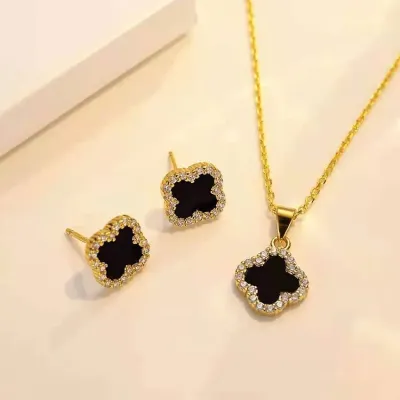 Luxury Four Leaf Flower Pendant Jewelry Set